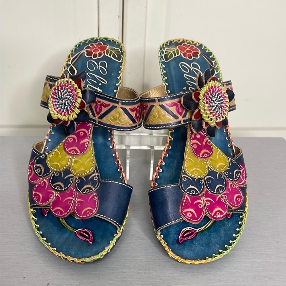 Elite by Corkys Women's Navajo Sandals Blue Pink Floral Leather Detail Sz 6